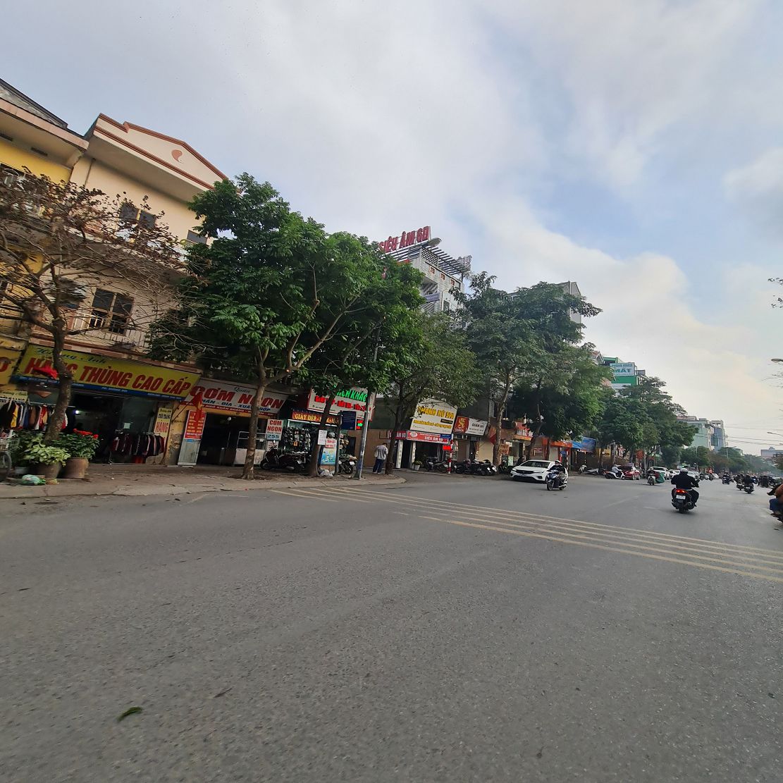 2x tỷ tiểu học nhận nhà ở ngay full nội thất. 205m2 2 tầng, đường 18m tại Đa Tốn. Lh 0989894845 - Ảnh 2